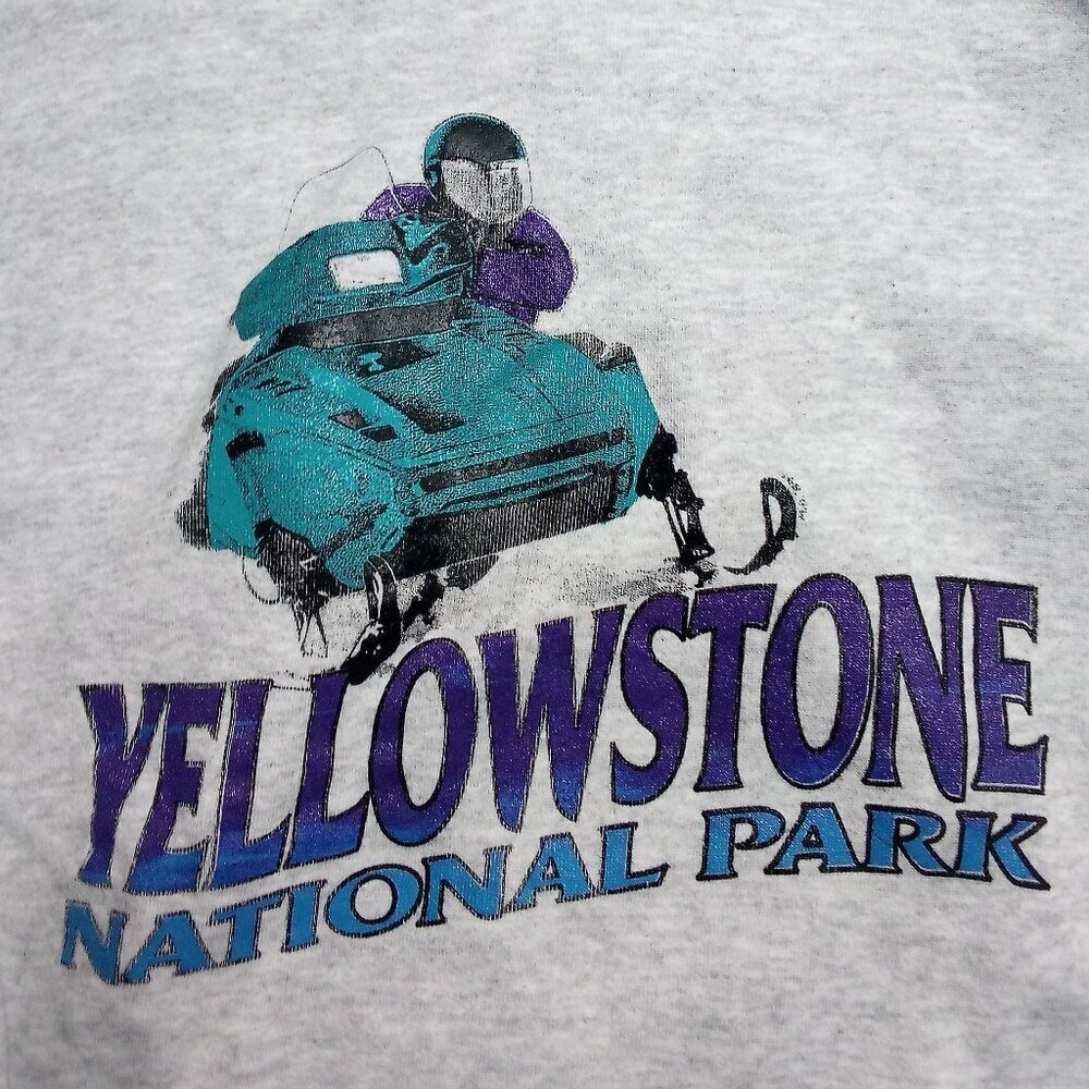Vintage 90s Yellowstone National Park Snowmobile Crewneck Sweatshirt